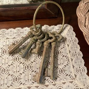 Decorative Skeleton Keys